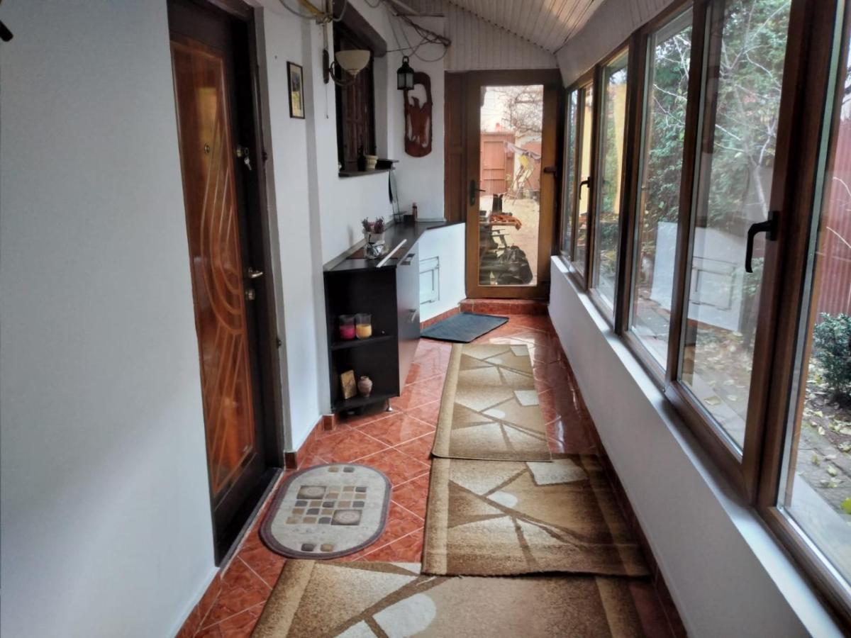 Ada-Ini House Villa Craiova Buitenkant foto